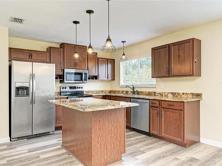 7120 Elyton Dr — Photo 7