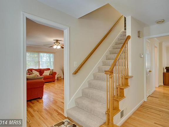 3rd image of 398 Parker Ave