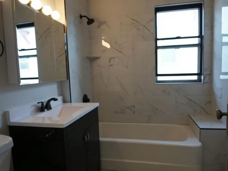 2586 Titus Ave — Photo 14