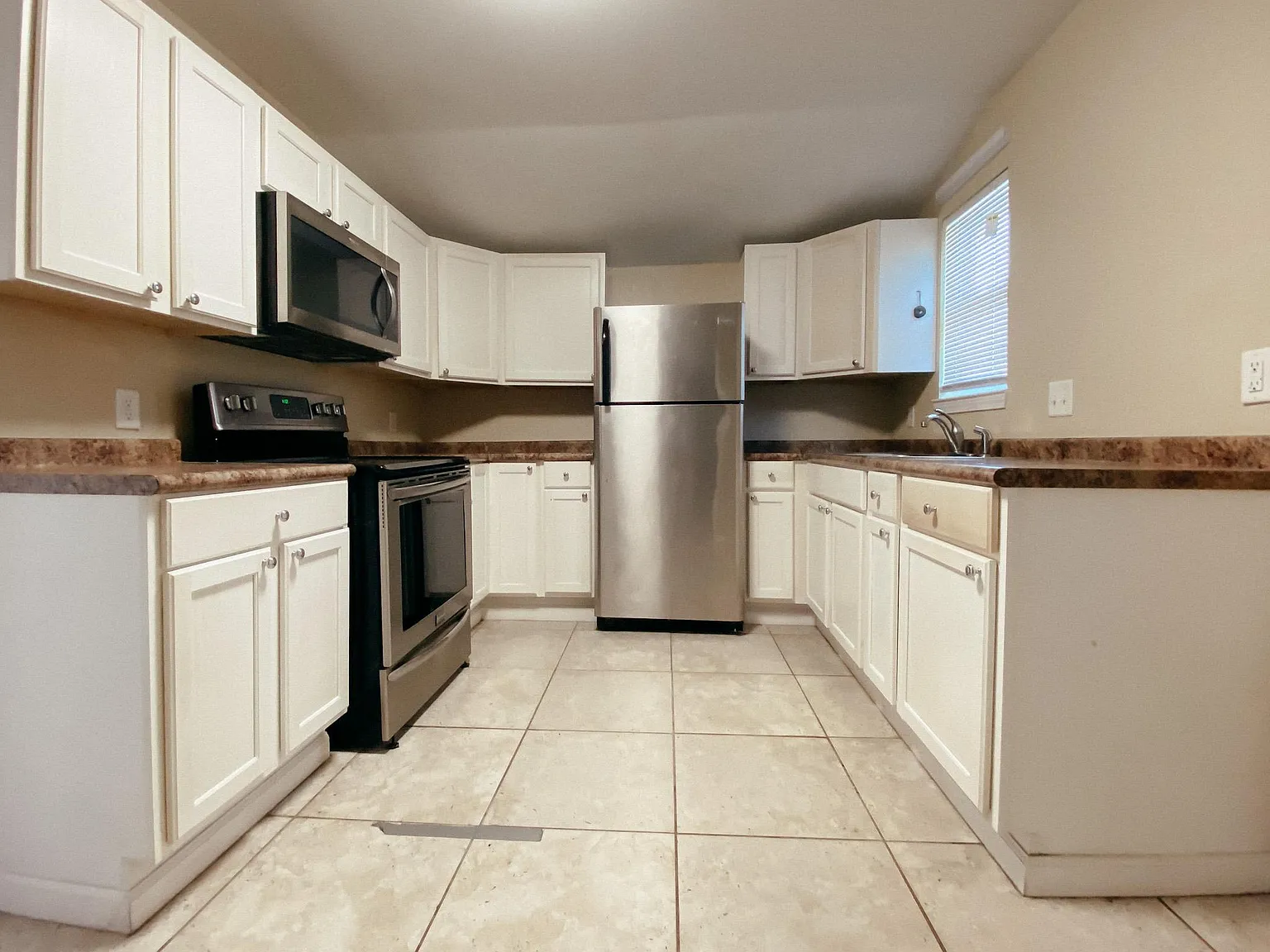 1164 Mulberry Ave — Photo 3