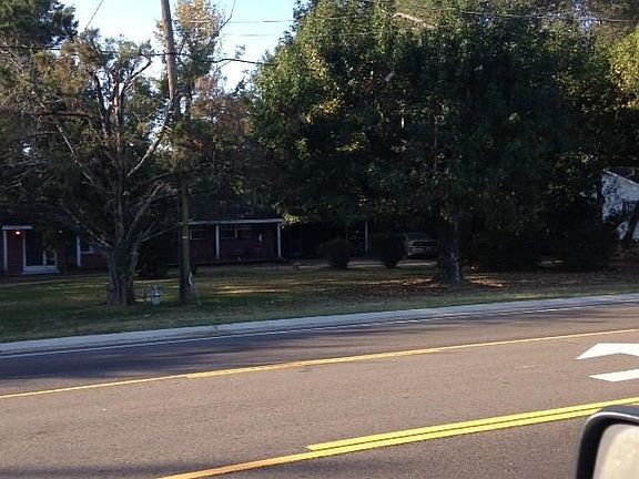 2nd image of 17220 Highway 190 E