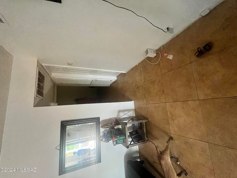 2nd image of 2366 E Cameron Vis