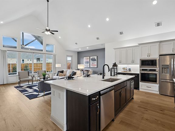 3rd image of 709 Meridian Dr