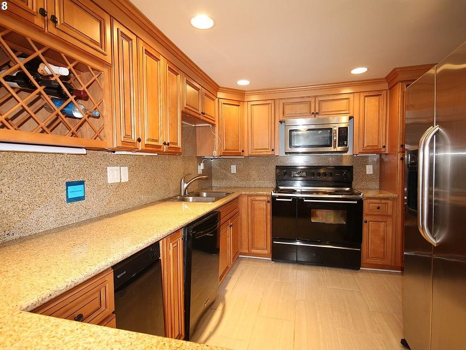 Kitchen - stone counters
