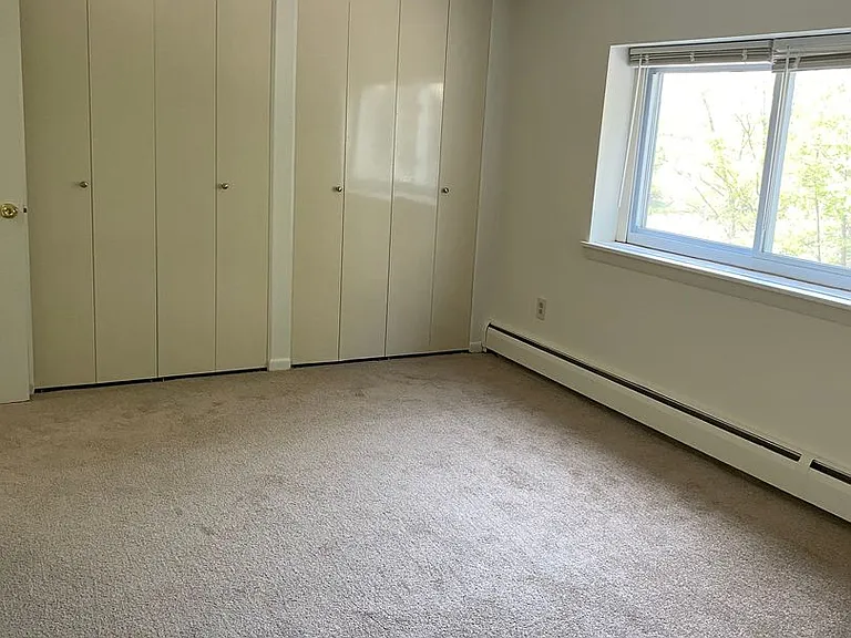 Residences at Riverside — Photo 5