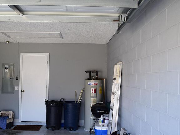 4th image of 1735 Dartmouth Dr