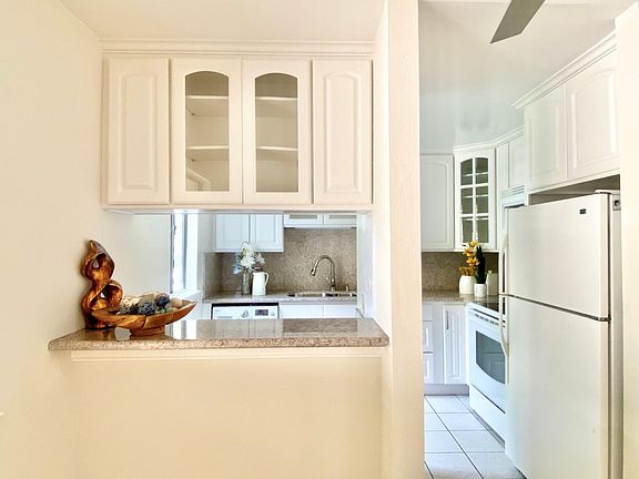 4th image of 972 Kiely Blvd Unit A