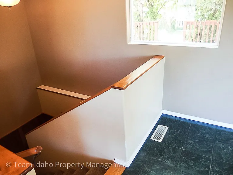 643 Northwood Dr — Photo 16