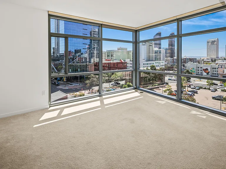 800 The Mark Ln #610 — Photo 8
