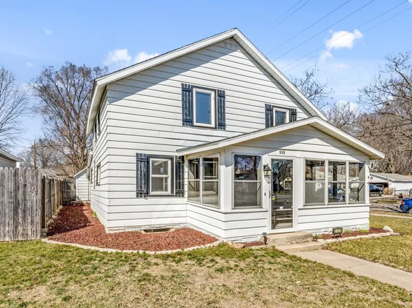 553 Olmstead St, Winona, MN 55987