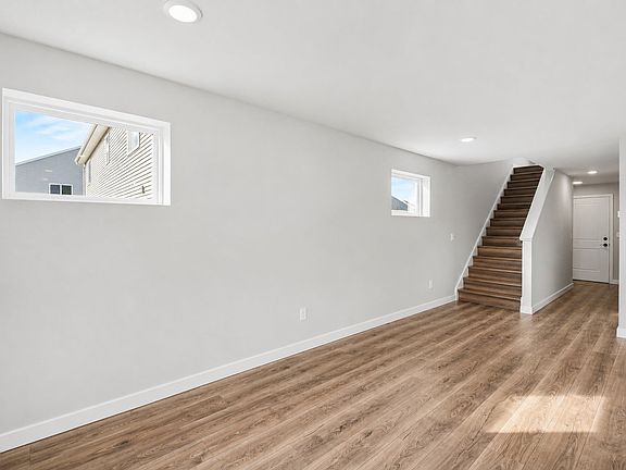 i2085 9.0 Foyer