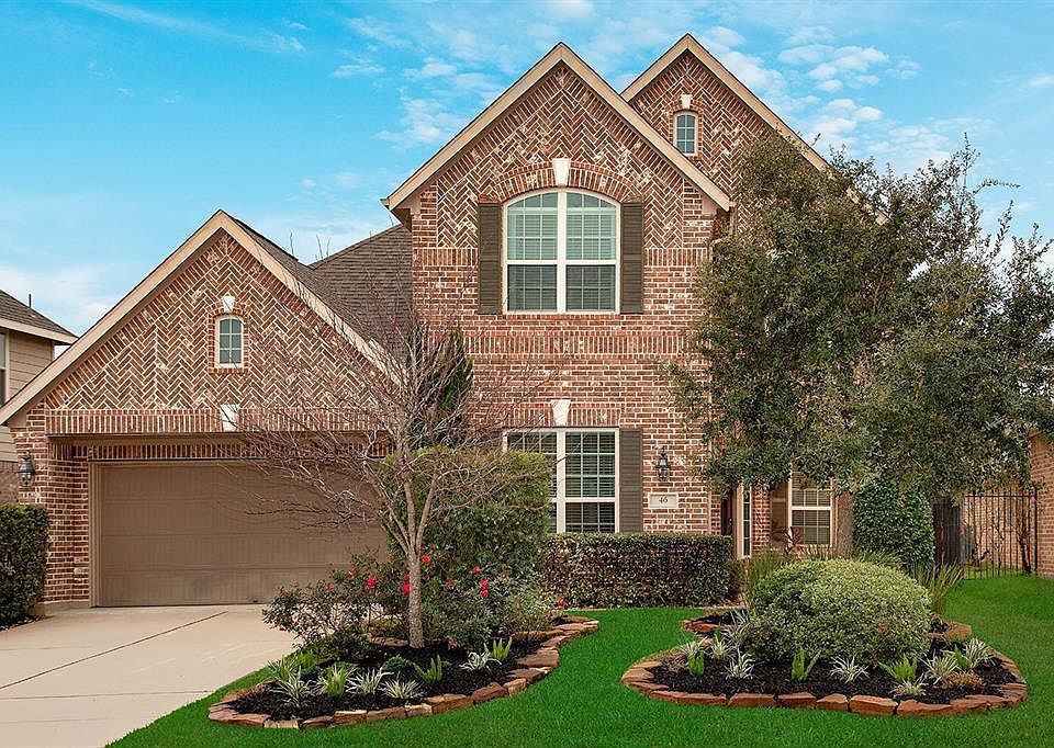 1st image of 46 Vershire Cir