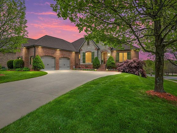 4th image of 3912 E Windsmore Drive
