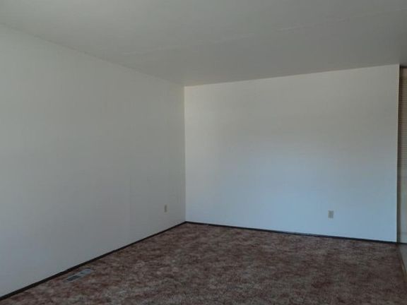3rd image of 524042 Ville Anita Ct