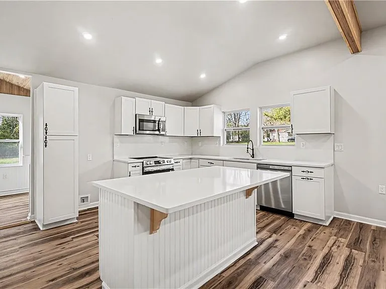 1004 Mapp St — Photo 3