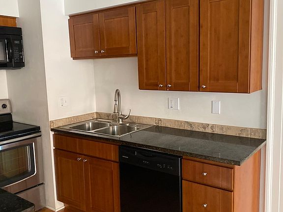 2nd image of 107 E Main St #6