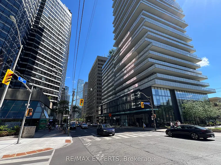 1001 Bay St #2217 — Photo 35