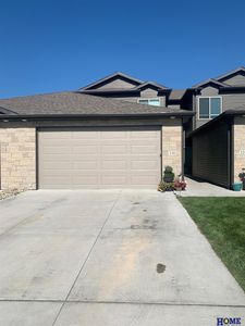 330 Half Moon Dr, Lincoln, NE, 68527