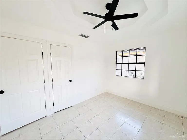 1905 Tierra Linda Cir W — Photo 9