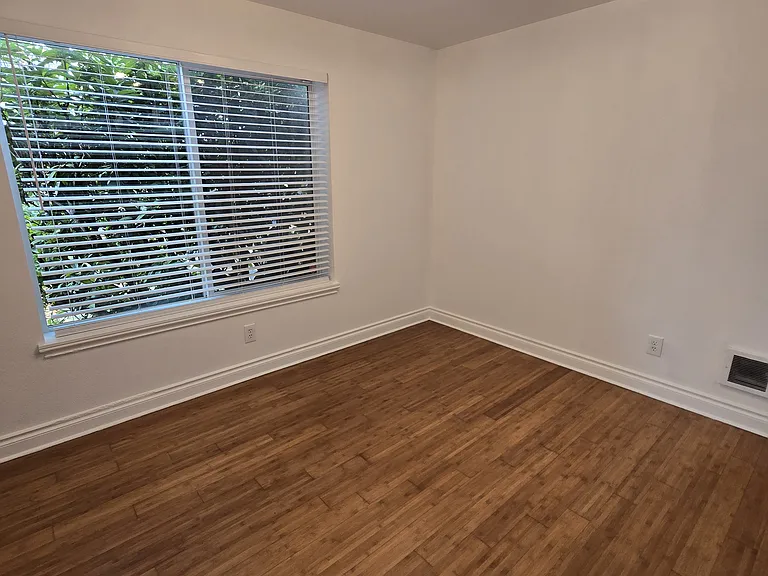 8964 Redmond Woodinville Rd NE #203 — Photo 6