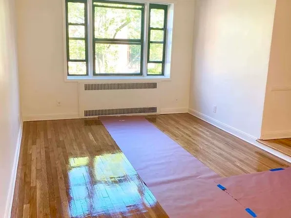 139-06 Pershing Cres #3E, Jamaica, NY 11435