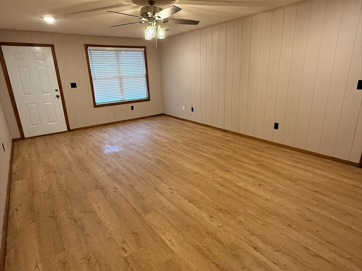 2 bed, 1120 sqft, $1,180 — Photo 3
