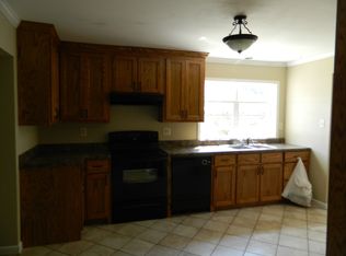 1322 College Ave NW, Russellville, AL 35653