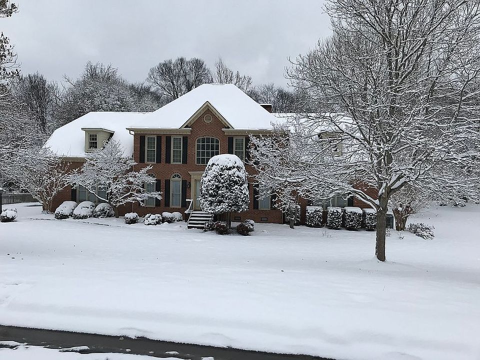 2nd image of 1290 Braeburn Rd NW