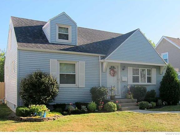5th image of 125 Wrexham Ct S