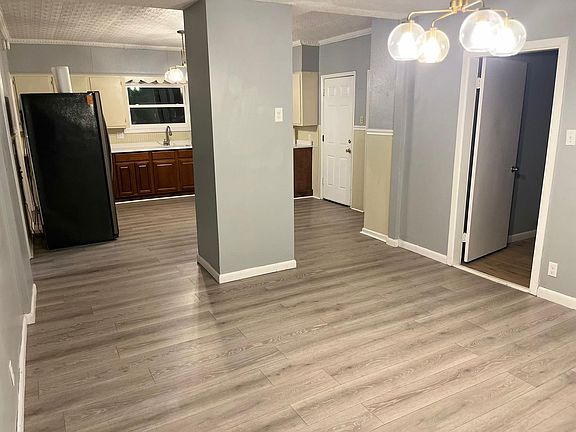 4th image of 85 Transit St APT 2