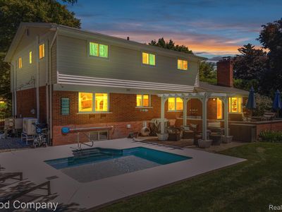 5092 Galaxy Dr, Utica, MI, 48316