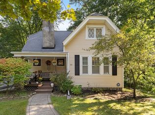 53 Uncatena Ave, Worcester, MA 01606