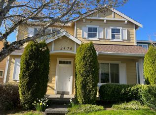 2476 NE Ivy Way, Issaquah, WA 98029