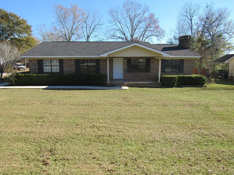 928 E Lee St — Photo 1