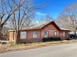 95 Wall St, Eureka Springs, AR 72632