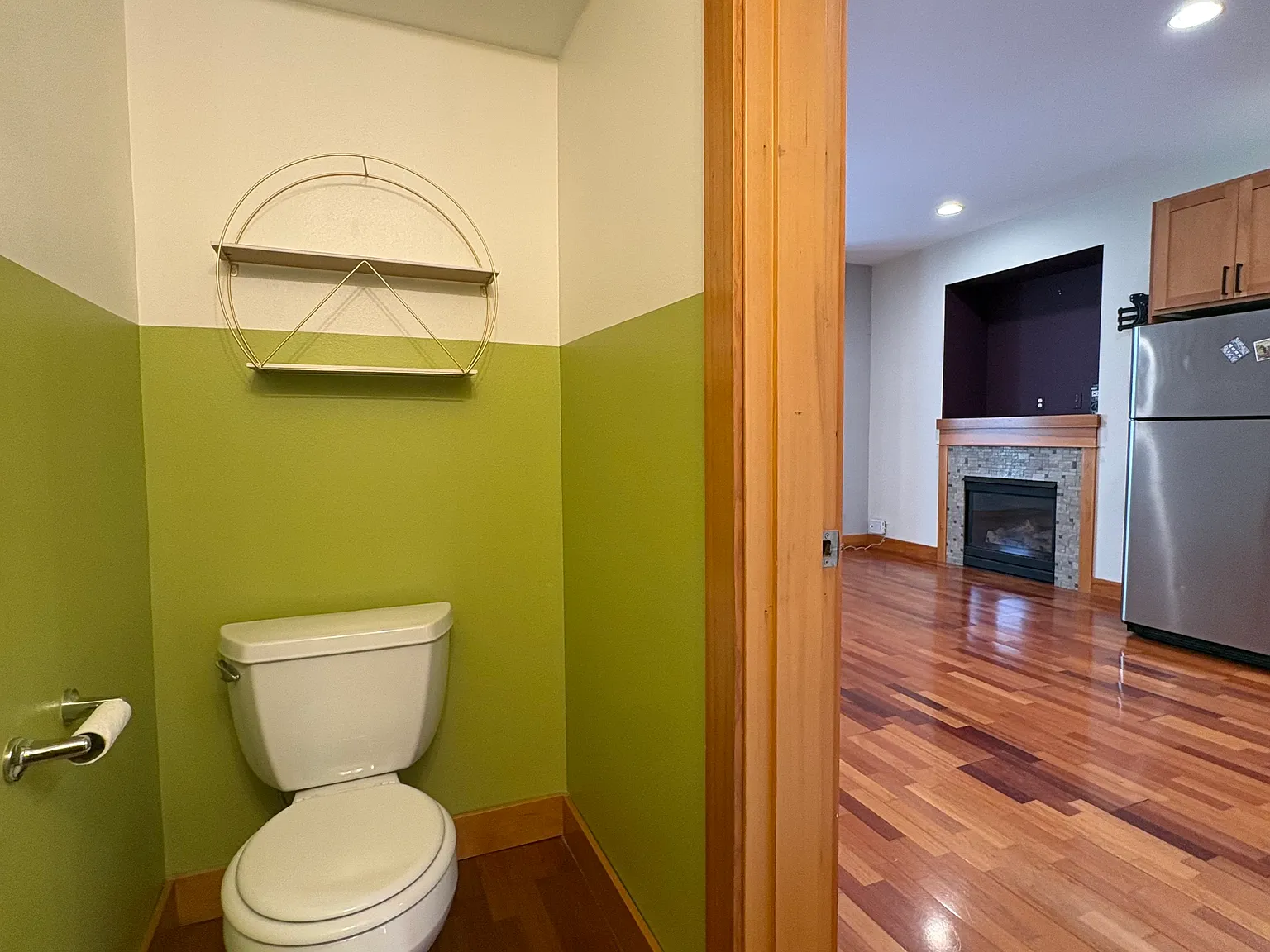 2 bed, 2.5 bath, 850 sqft, $2,650 — Photo 4