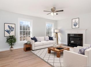 1 Bellows Dr, Ledyard, CT 06339