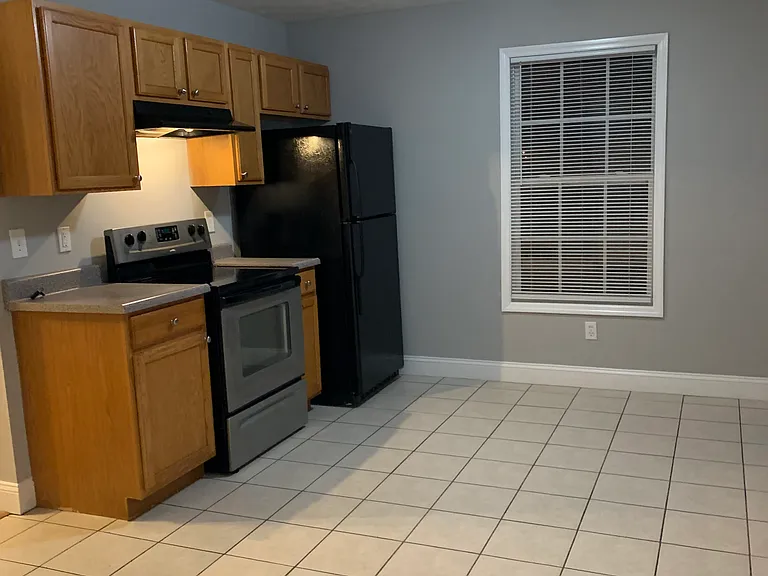 626 Hampton Way — Photo 11