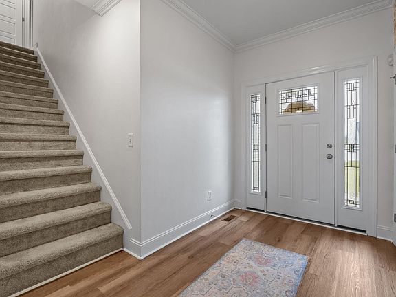 4th image of 7104 Elkhorn Rd