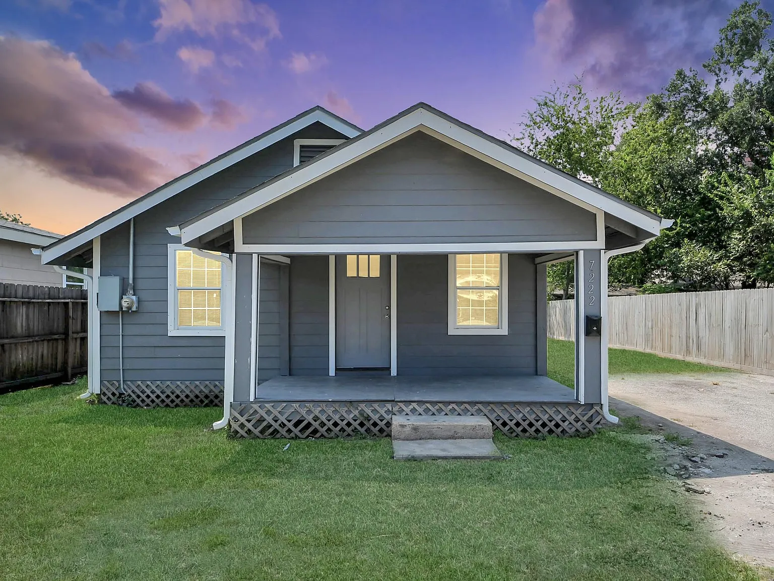 2 bed, 1.0 bath, $1,195 — Photo 2