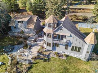 276 Skiff Landing Rd, Knife River, MN 55609