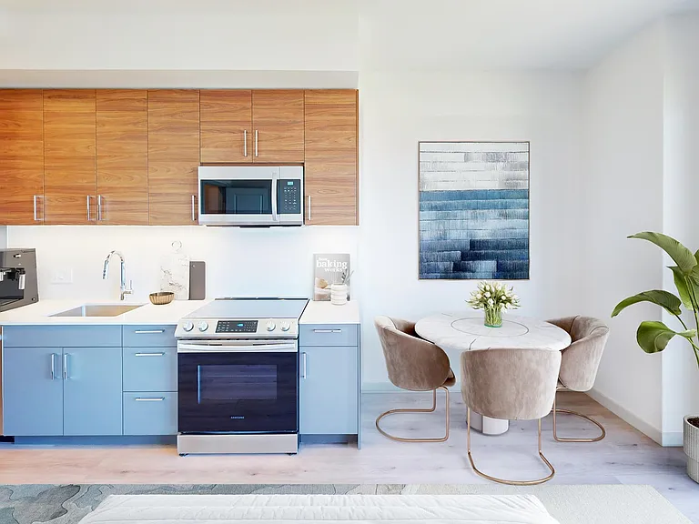 101 N Meridian — Photo 14