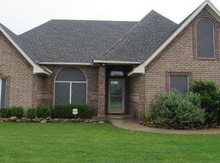 7933 Starlight Dr, Abilene, TX 79606