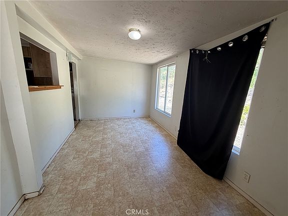 4th image of 520 Black Bart Rd