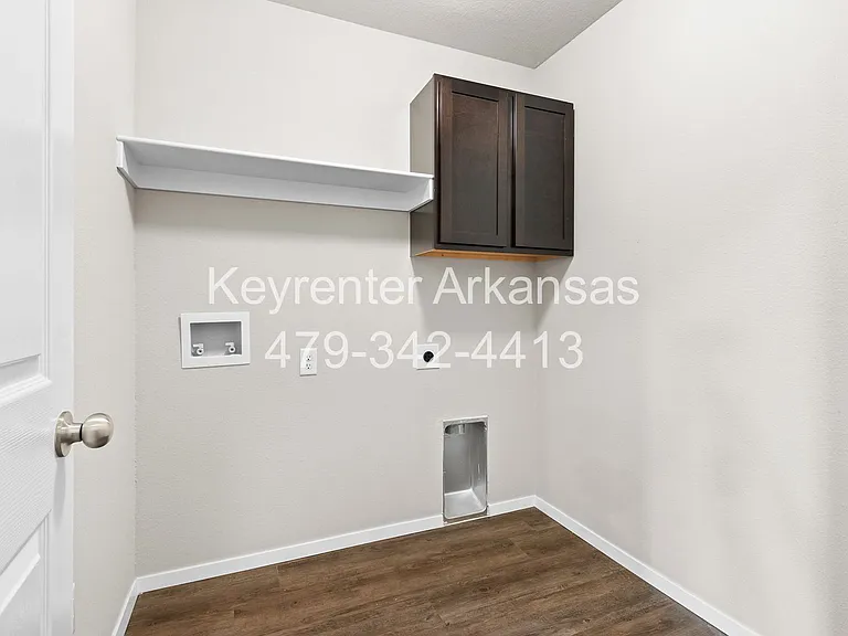 1035 Jennifer Ann Ln — Photo 24