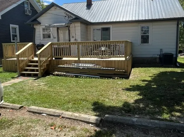1212 W Carson St, Muncie, IN 47303