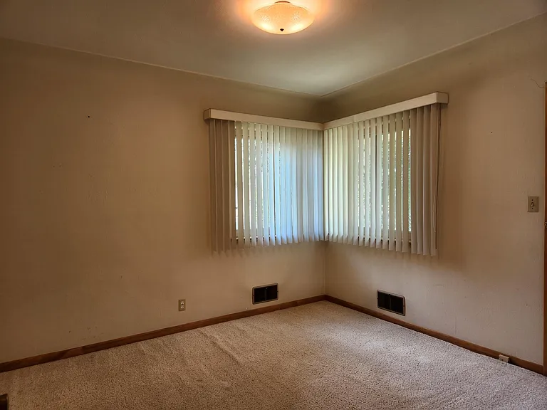 1326 Fremont Ct — Photo 14