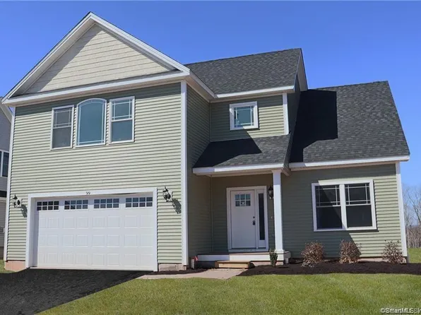 77 Bleeker Circle, North Haven, CT 06473