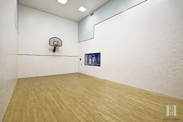 Rented by Halstead Real Estate | media 40