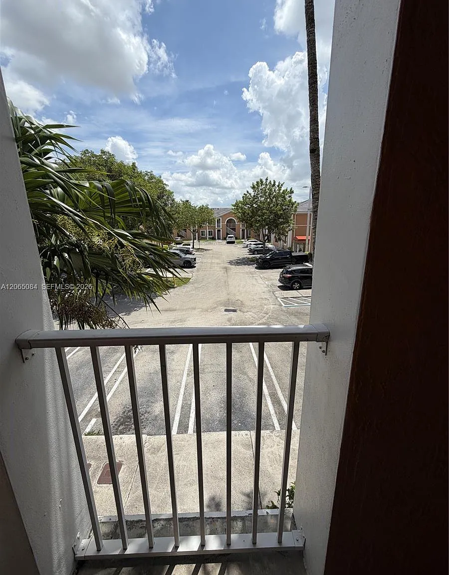 Shoma Homes At Country Cl — Photo 4